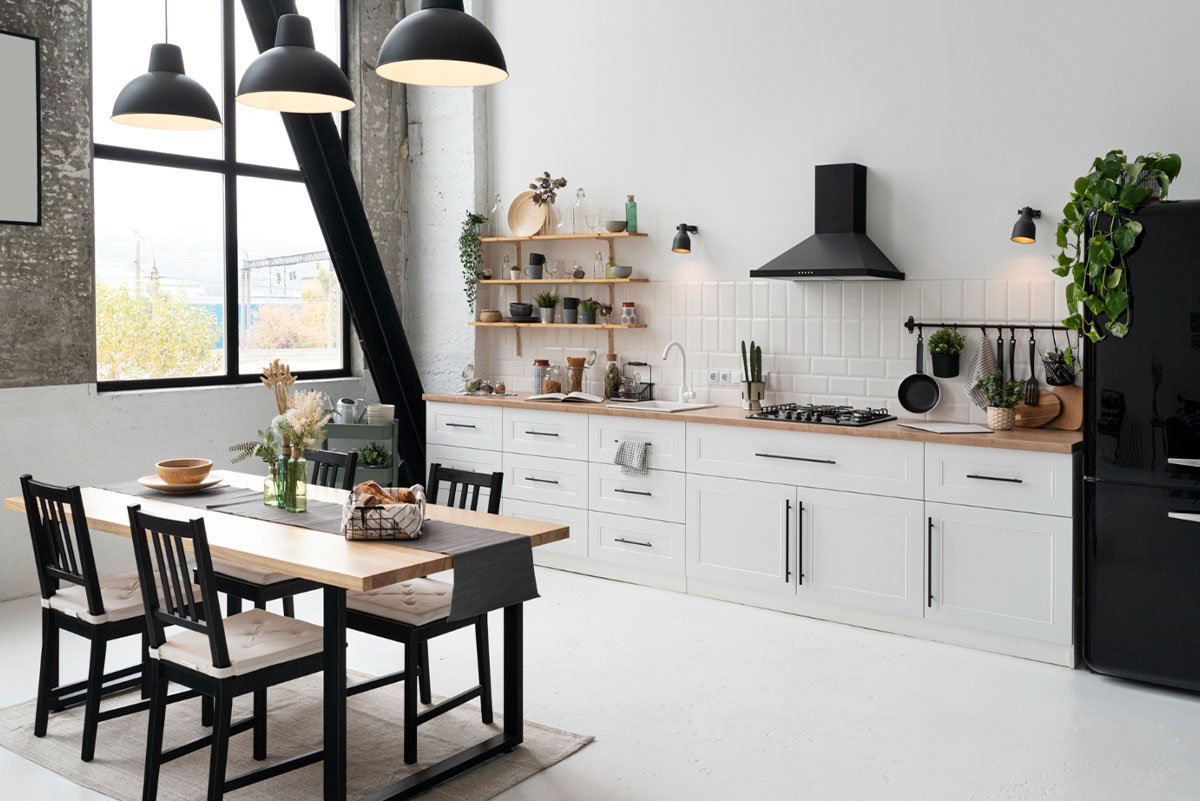 cocina blanca muy luminosa